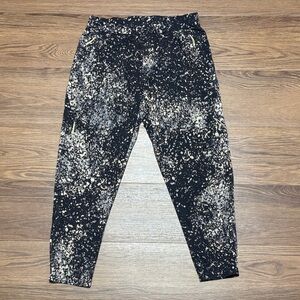 Lululemon Lab Revera Jogger Planet Surface Print Black White Size L